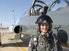 Line Bonde Danmarks første kvindelige pilot (billede fra forsvar.dk)